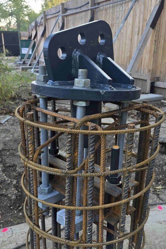 Zoo Inselwelten - Pfahlkopf mit Anschlusskonstruktion