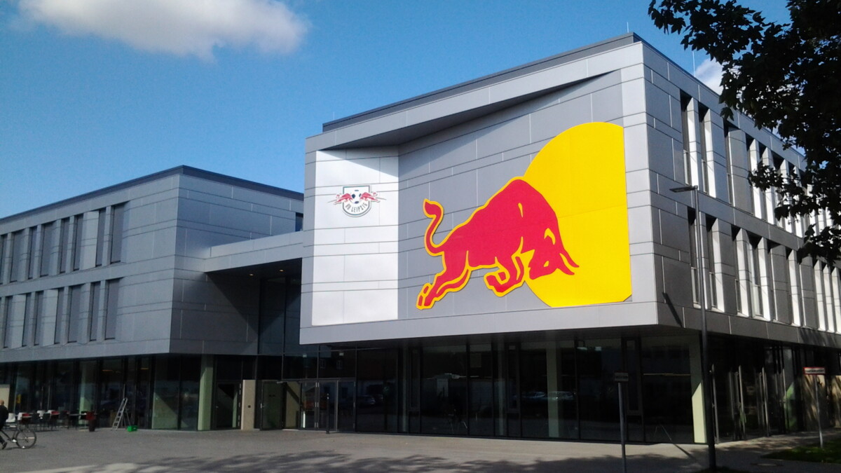 P-1865 RB Sport- und Trainingszentrum (01)